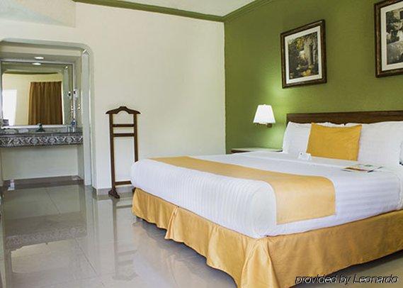 Hotel Wyndham Garden Obregon 4*